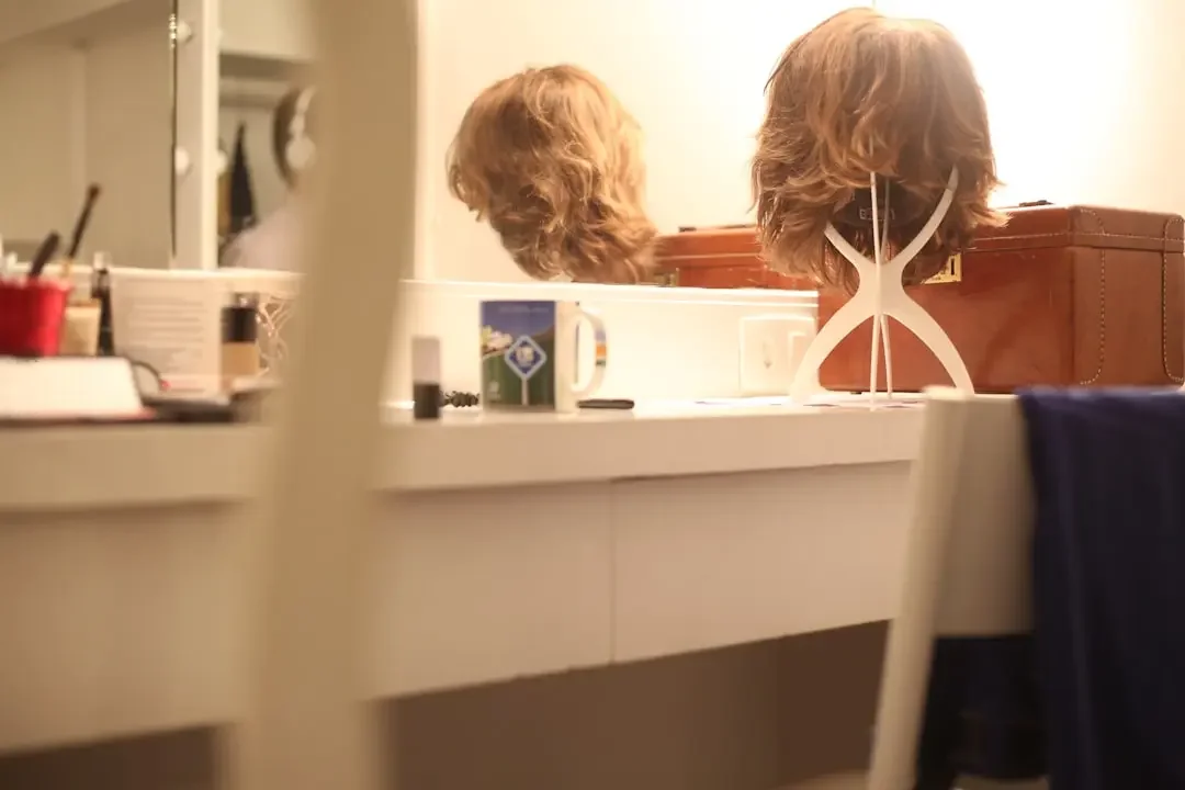 Coiffure parfaite : le secret de l'avant/après réussi - illustration 1 Coiffure parfaite : le secret de l'avant/après réussi - illustration 1