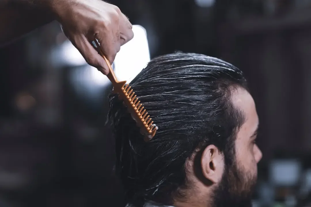 Comment le peigne révolutionne votre lissage en 2026